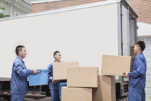 Packing boxes and furniture for a local Dulwich removals service